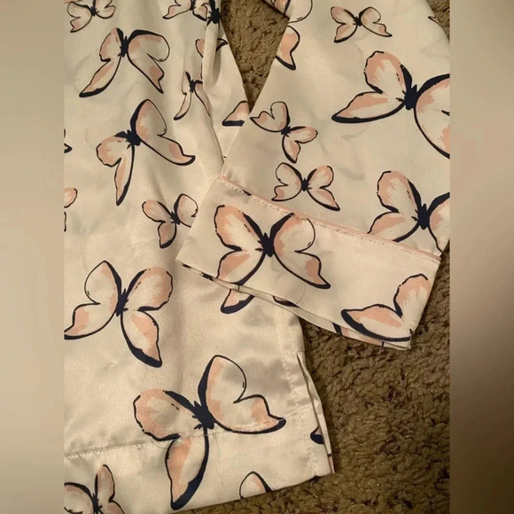 Macy’s Charter Club Long Sleeve Butterfly Pajama Top size extra small (top only) - Picture 7 of 8